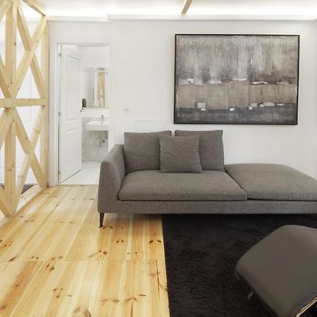 Cosy Room In Alcantara - Lisboa Bagian luar foto